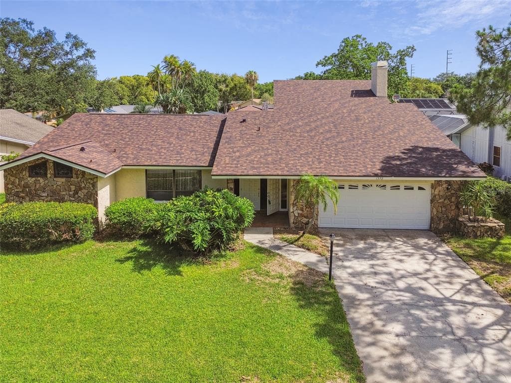 1572 MAC CHARLES COURT DUNEDIN, FL 34698