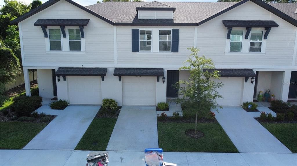 2712 CHESTNUT CREEK PLACE BRANDON, FL 33510