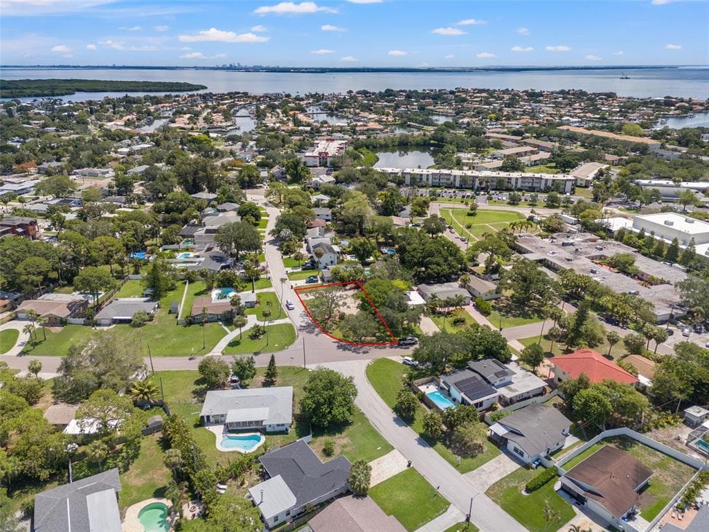 4531 VENETIAN BOULEVARD NE ST PETERSBURG, FL 33703