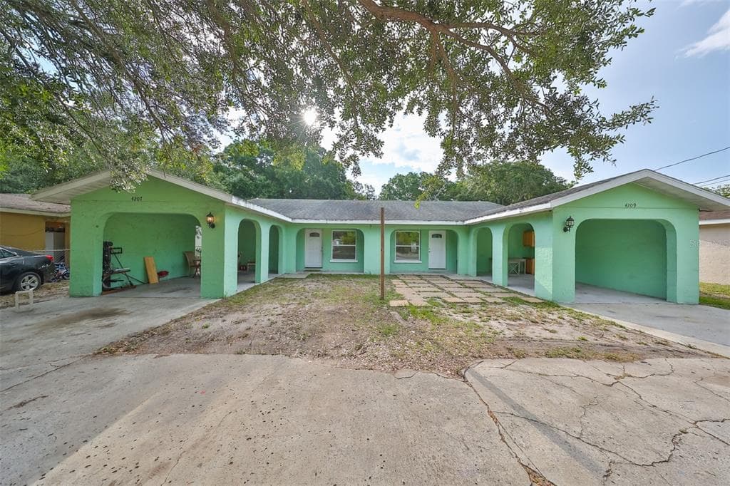4207 and 4209 9TH STREET E BRADENTON, FL 34208