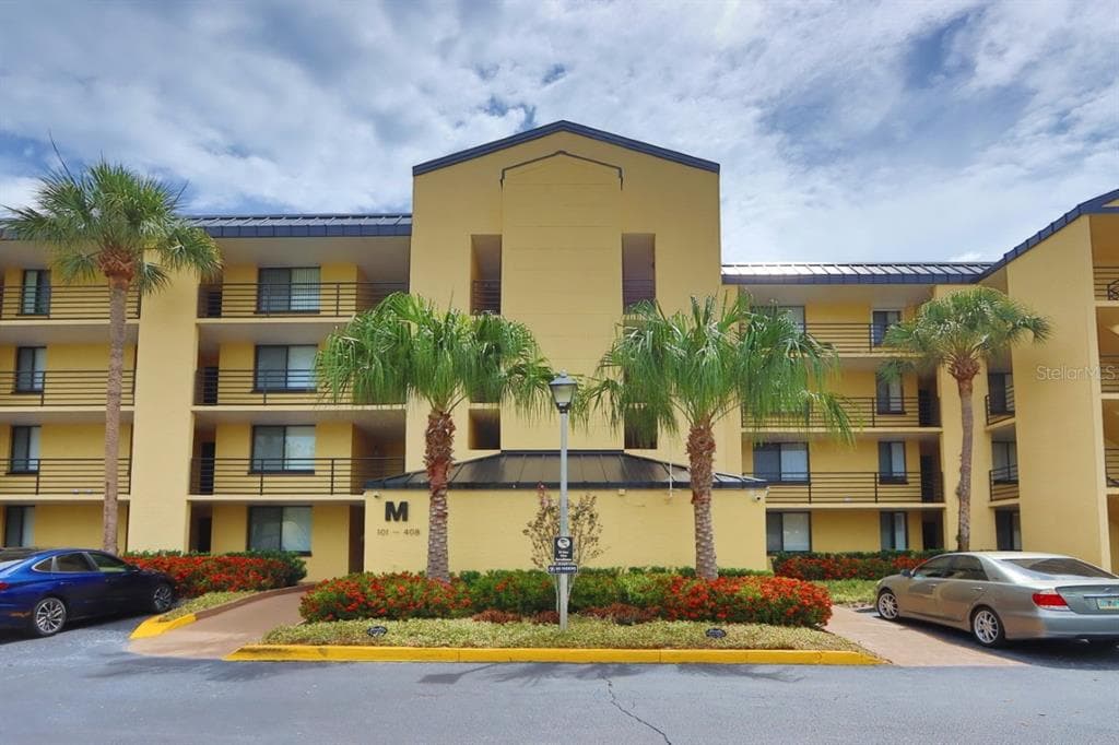 2424 W TAMPA BAY BOULEVARD UNIT M308 TAMPA, FL 33607