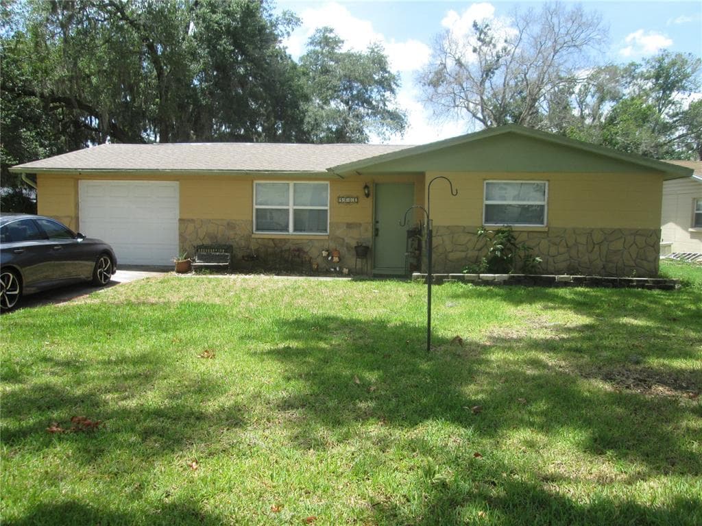 5602 BAY BOULEVARD PORT RICHEY, FL 34668
