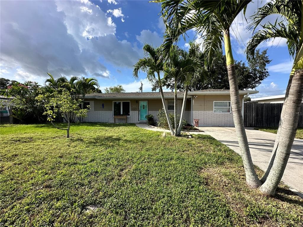 1859 67TH AVENUE N ST PETERSBURG, FL 33702