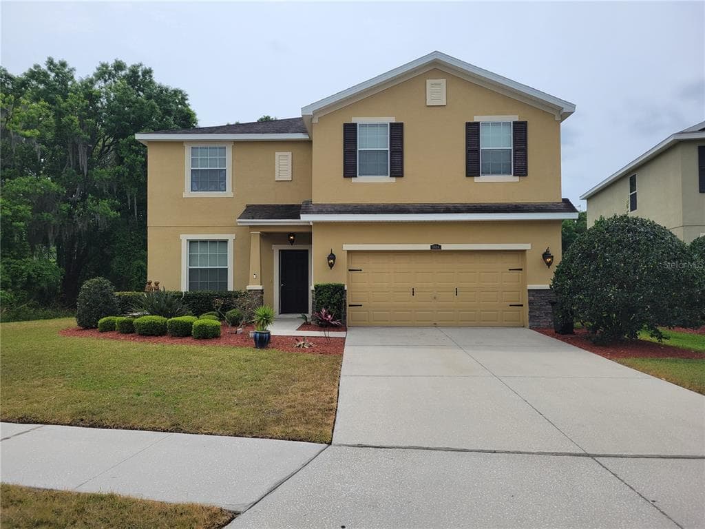 2824 HOLLY BLUFF COURT PLANT CITY, FL 33566