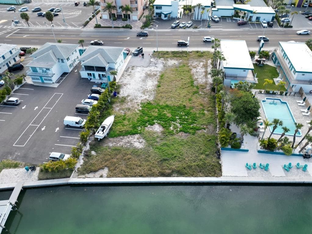 11295 GULF BOULEVARD TREASURE ISLAND, FL 33706