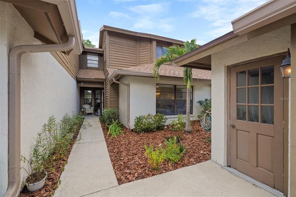 2018 PHILIPPE COURT SAFETY HARBOR, FL 34695
