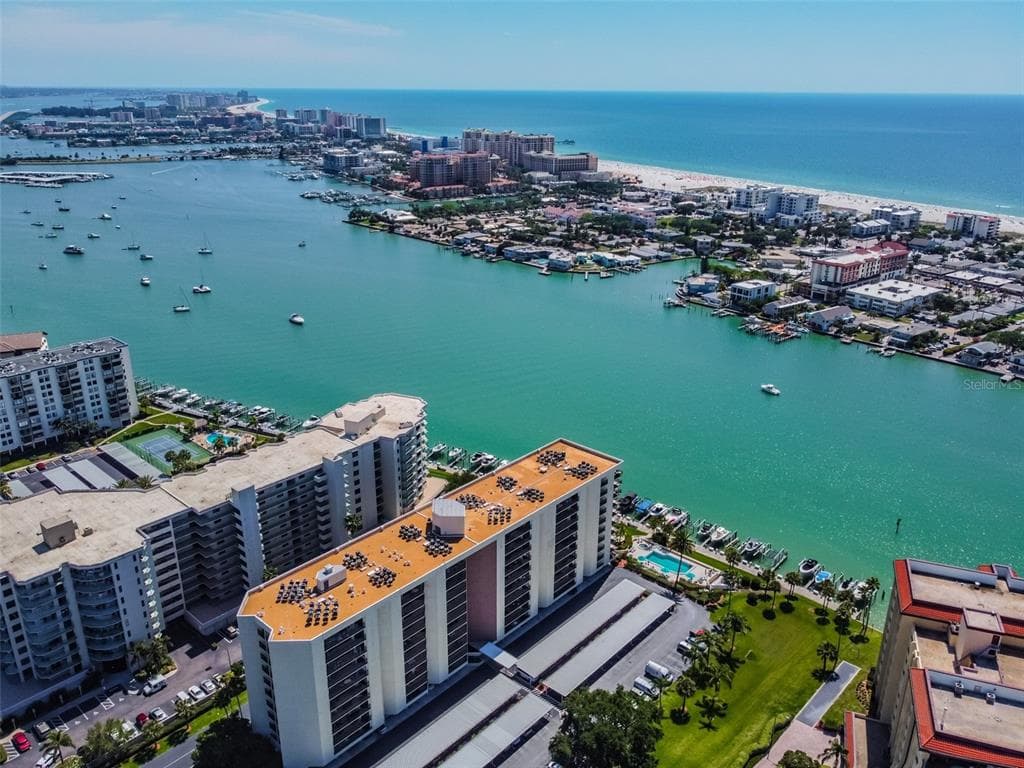 690 ISLAND WAY UNIT 501 CLEARWATER BEACH, FL 33767