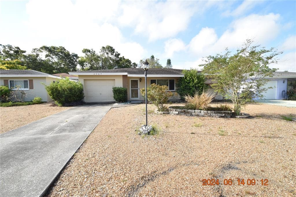 2067 TIMBER LANE CLEARWATER, FL 33763