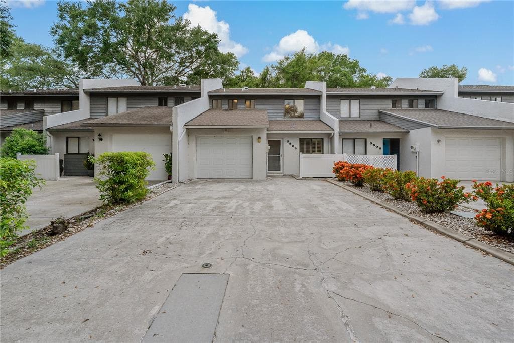 5806 IDLE FOREST PLACE TAMPA, FL 33614