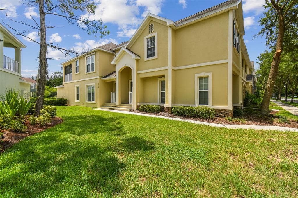 6022 FISHHAWK CROSSING BLVD LITHIA, FL 33547