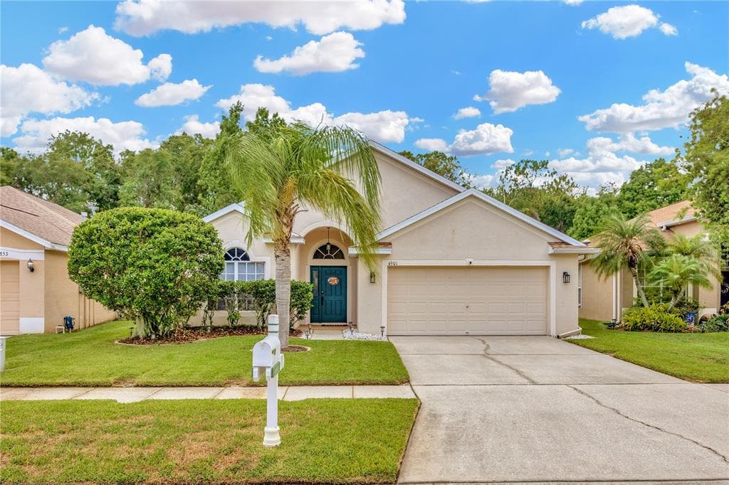 4901 WINDINGBROOK TRAIL WESLEY CHAPEL, FL 33544