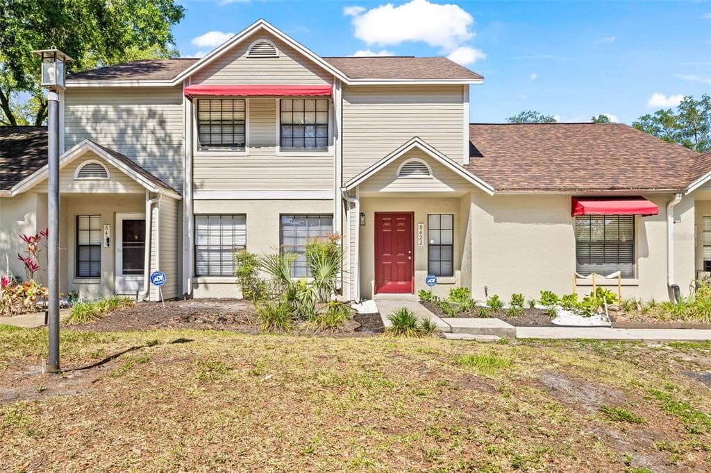 8422 LAURELON PLACE UNIT 8422 TEMPLE TERRACE, FL 33637