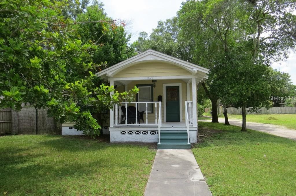 1020 30TH AVENUE N UNIT 1/2 ST PETERSBURG, FL 33704