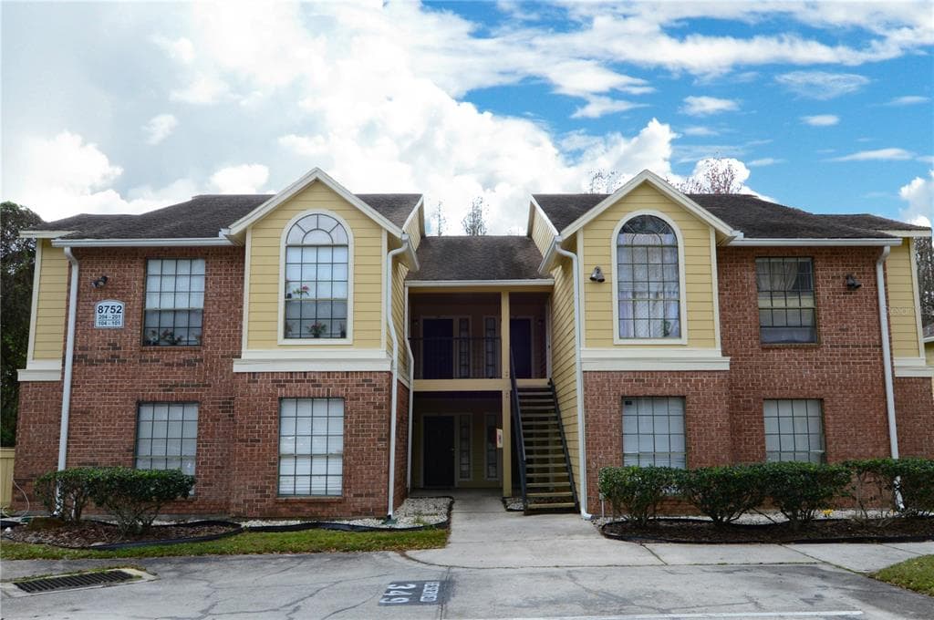8752 MALLARD RESERVE DRIVE UNIT 203 (Furnished) TAMPA, FL 33614