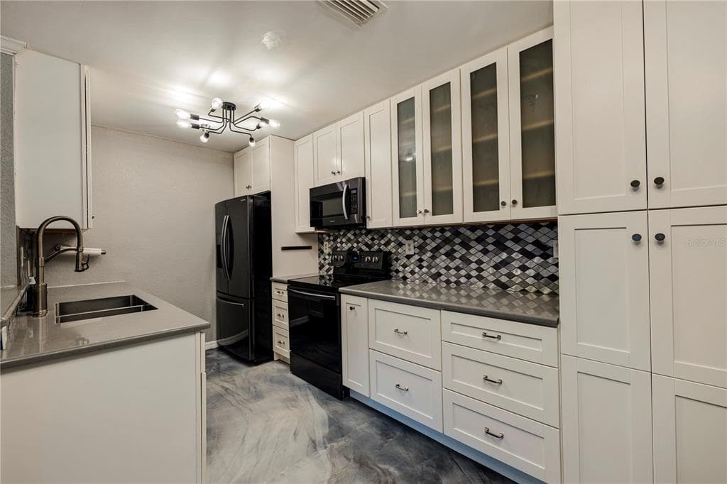 10265 GANDY BOULEVARD N UNIT 1107 ST PETERSBURG, FL 33702
