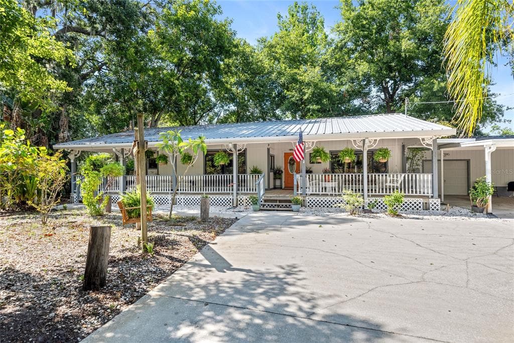 9906 LORRAYNE ROAD RIVERVIEW, FL 33578