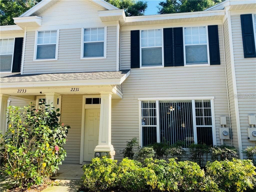 2231 GOLDEN OAK LANE VALRICO, FL 33594