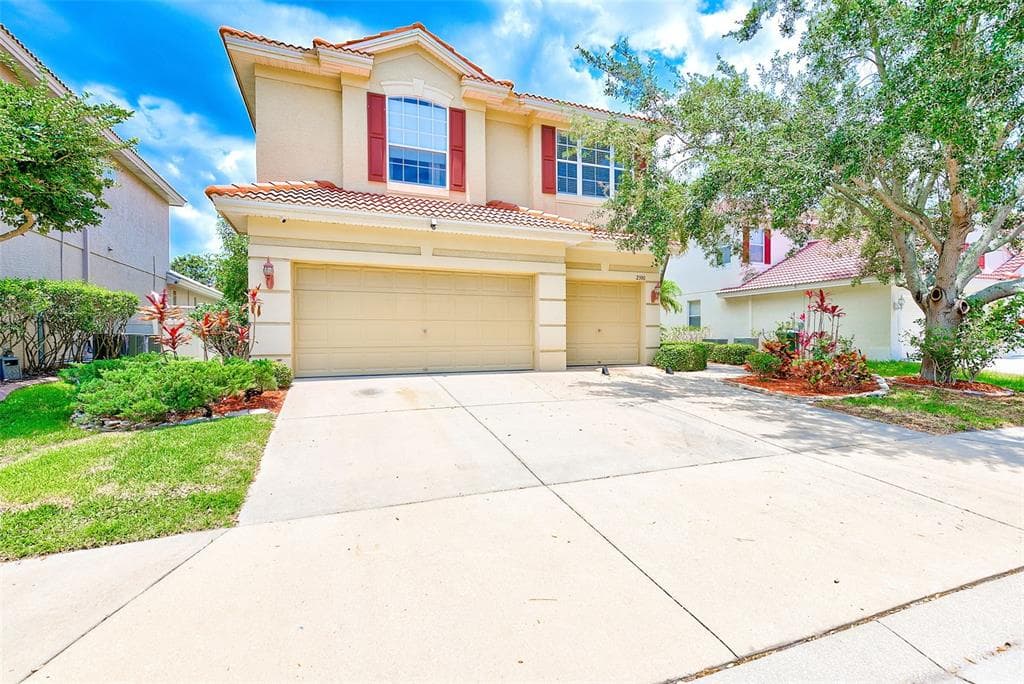 2300 HANNAH WAY S DUNEDIN, FL 34698