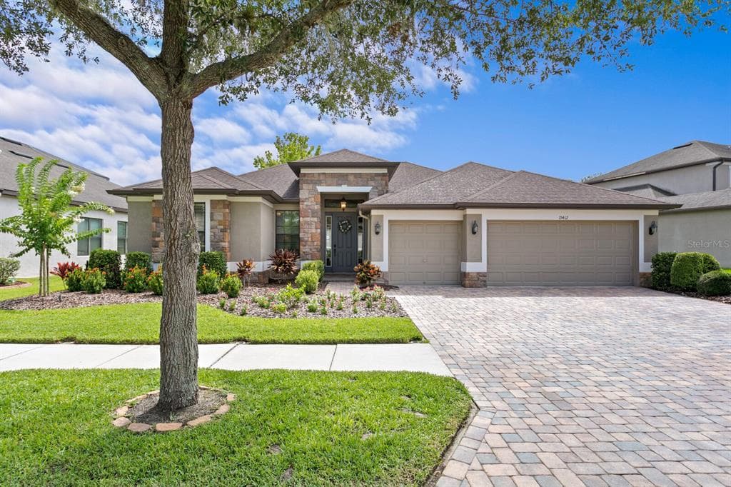 19412 SWEET GRASS WAY LUTZ, FL 33558