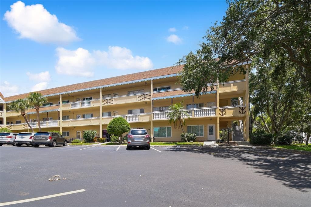 2041 AUSTRALIA WAY W UNIT 59 CLEARWATER, FL 33763