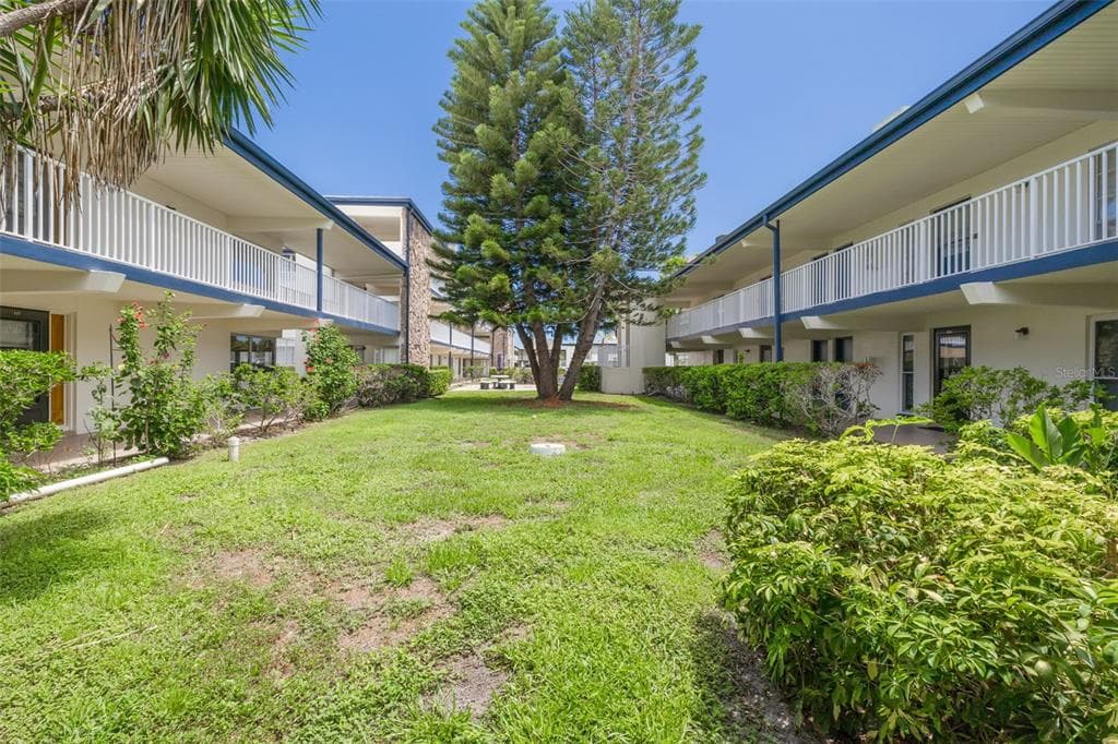 6100 12TH STREET S UNIT 118 ST PETERSBURG, FL 33705