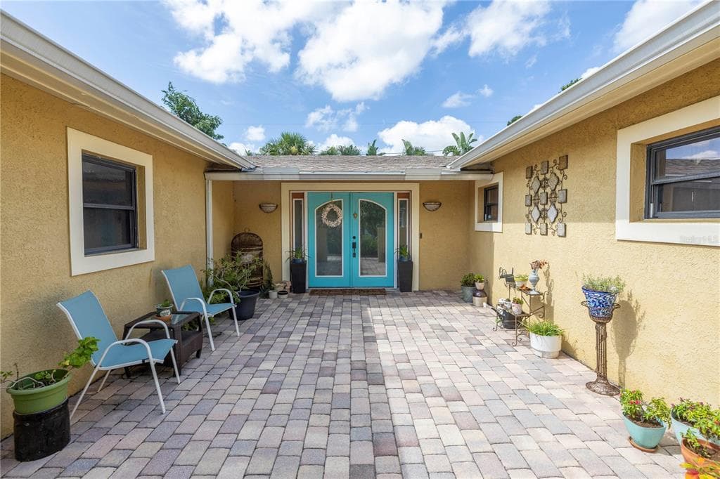 6456 30TH AVENUE N ST PETERSBURG, FL 33710