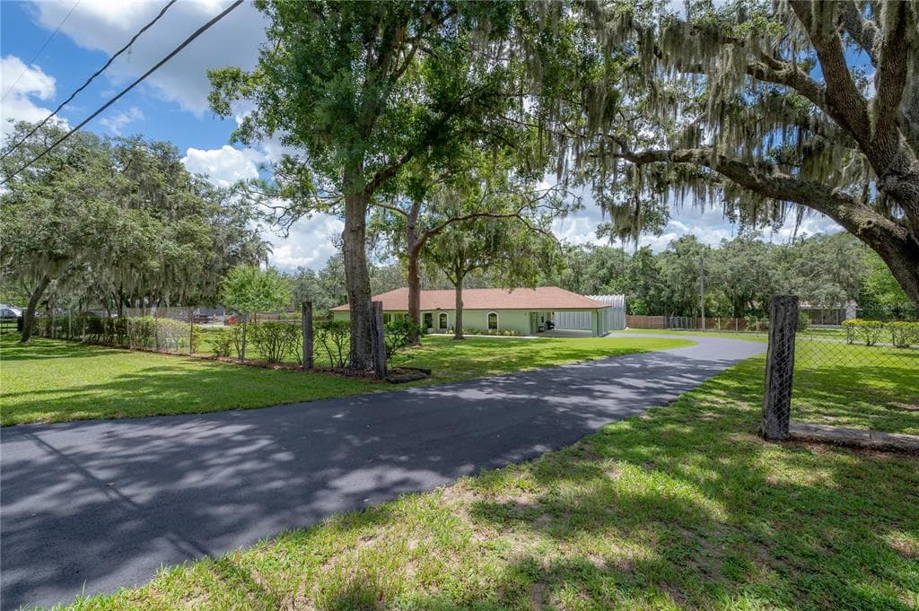 4405 HILL DRIVE VALRICO, FL 33596