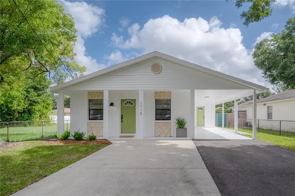 1715 W CLUSTER AVE TAMPA, FL 33604