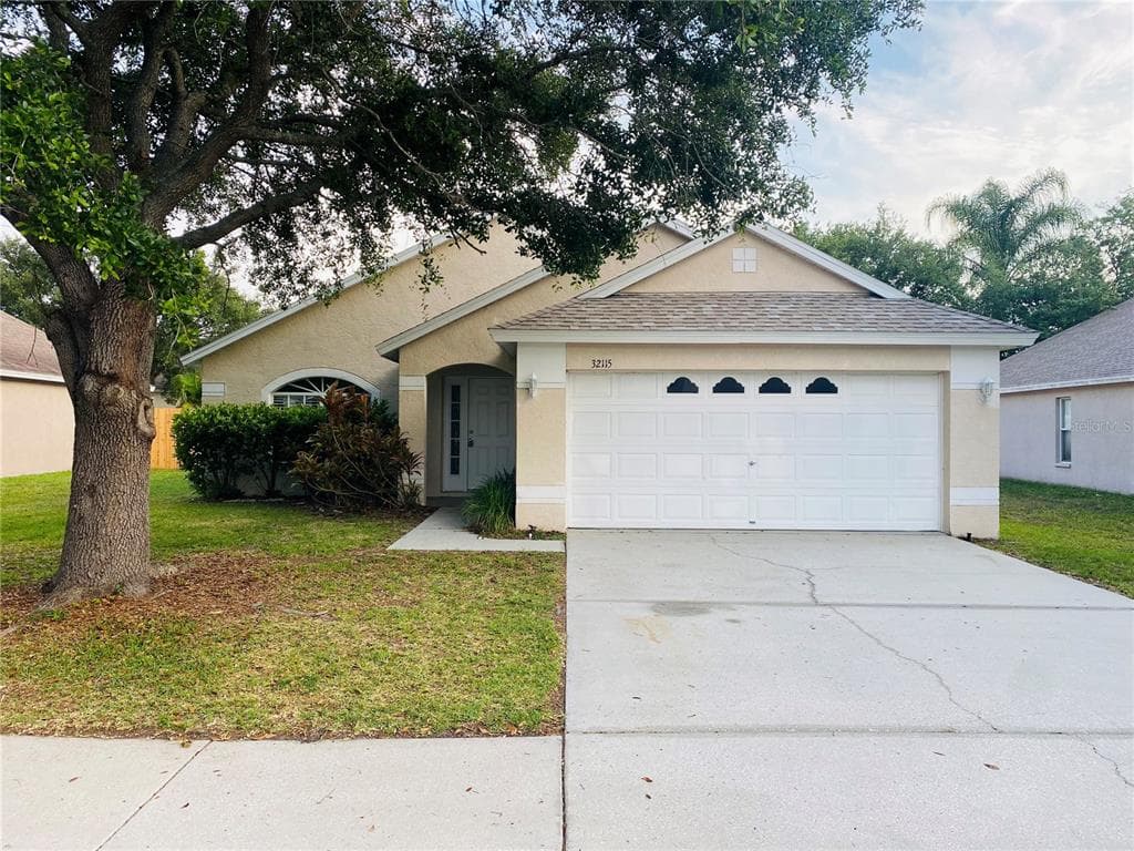 32115 CYPRESS VALLEY DRIVE WESLEY CHAPEL, FL 33545