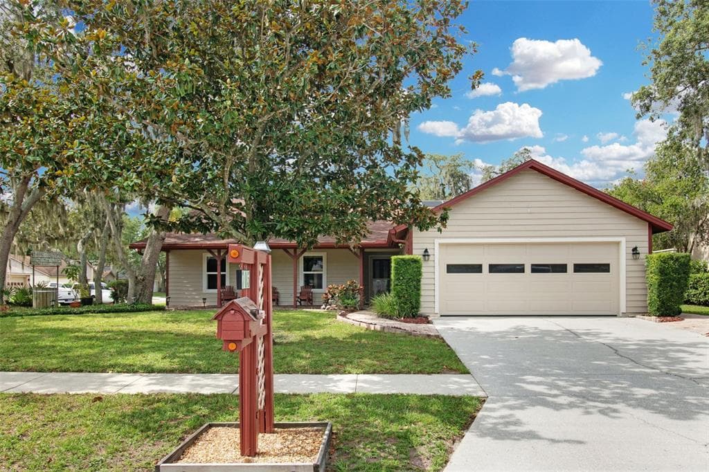 705 BRINTON COURT BRANDON, FL 33511