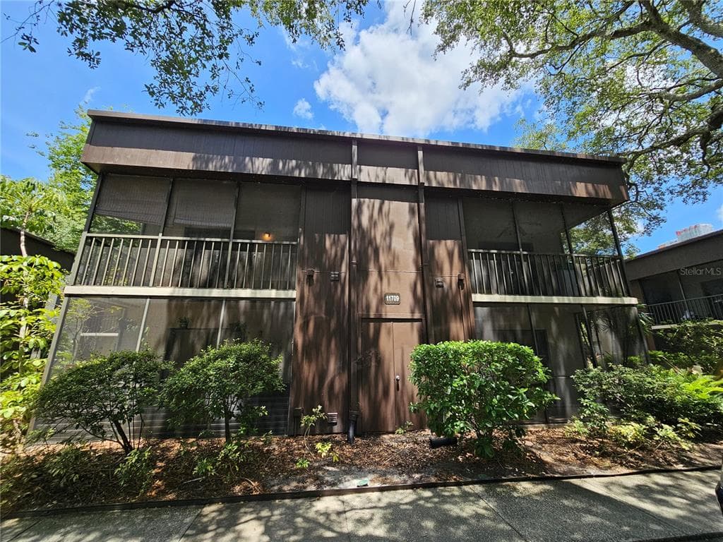 11709 RAINTREE VILLAGE BOULEVARD UNIT D TEMPLE TERRACE, FL 33617