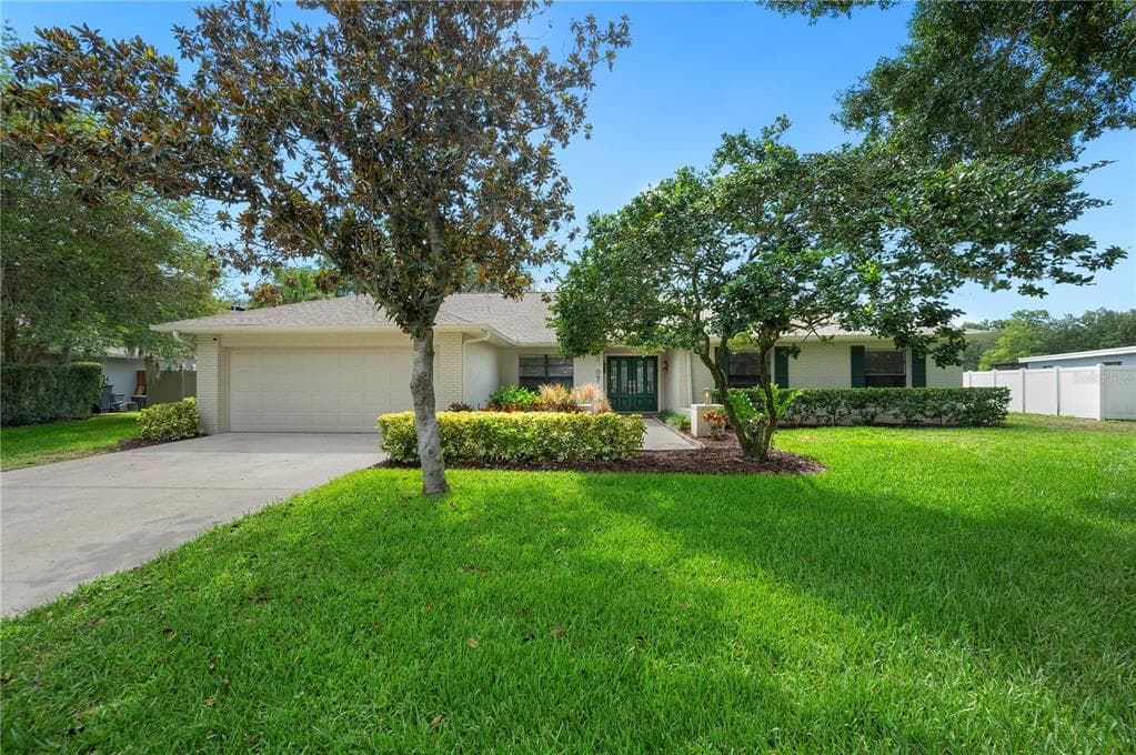 3407 VALLEY RANCH DRIVE LUTZ, FL 33548