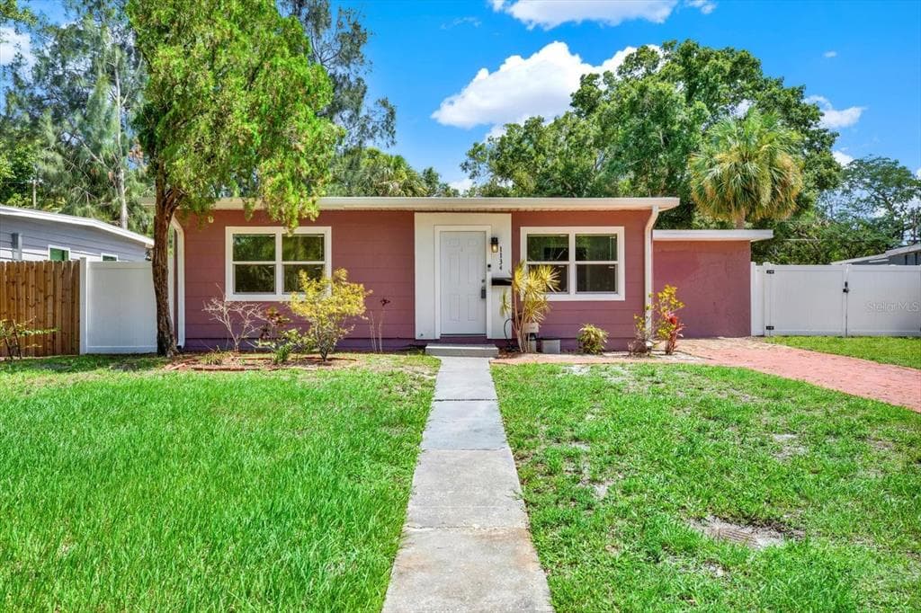1134 59TH AVENUE N ST PETERSBURG, FL 33703