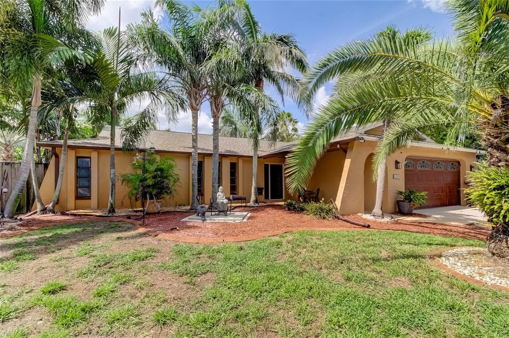 1386 CRESCENT COURT TARPON SPRINGS, FL 34689