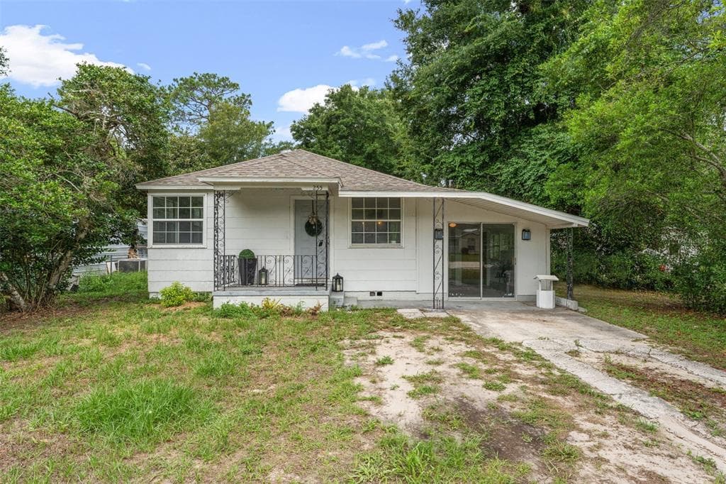 255 MONROE AVENUE BROOKSVILLE, FL 34604
