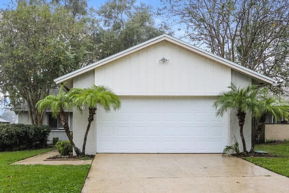 654 AIRMONT AVENUE ALTAMONTE SPRINGS, FL 32714