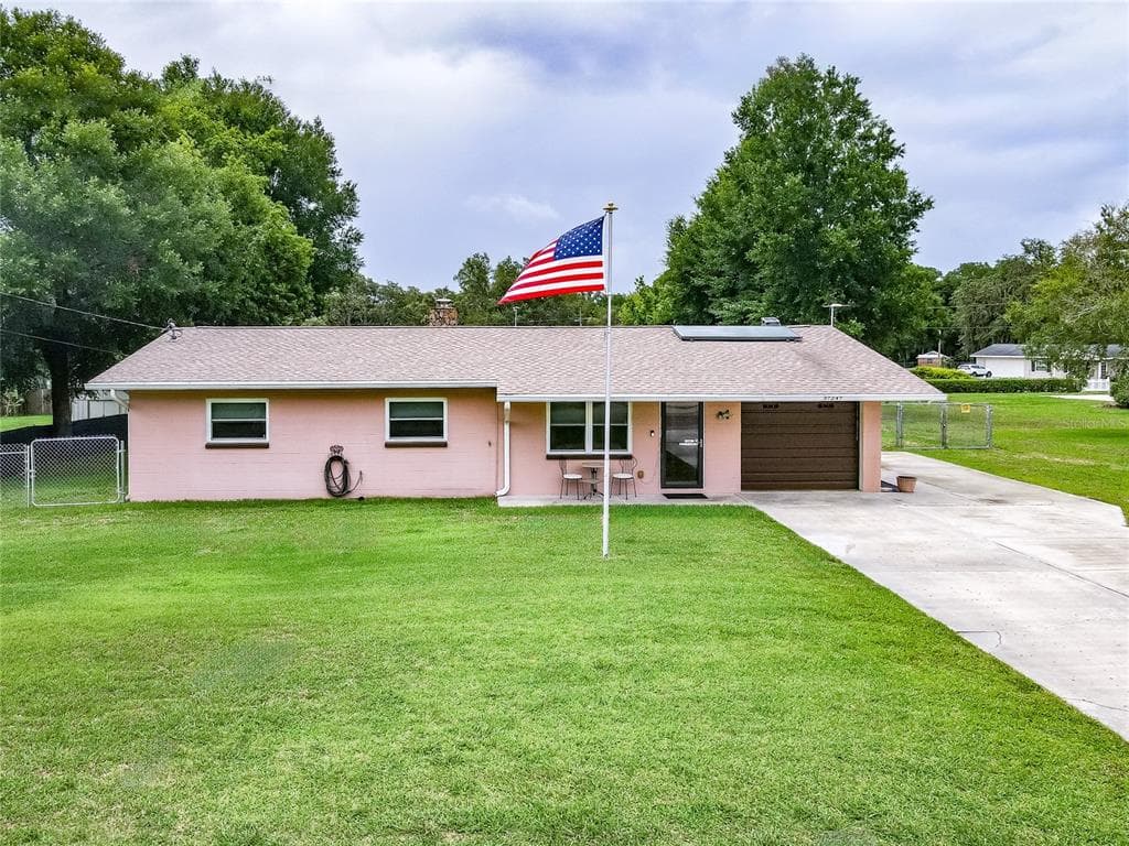 37247 NICOLE AVENUE ZEPHYRHILLS, FL 33541