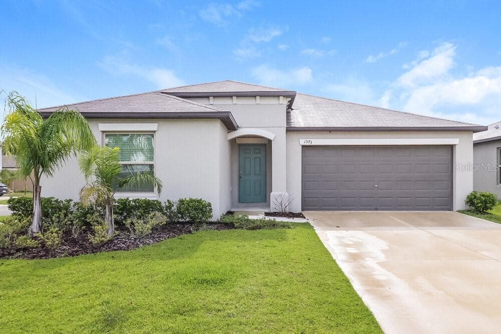 1593 BLUE ROSE DRIVE RUSKIN, FL 33570