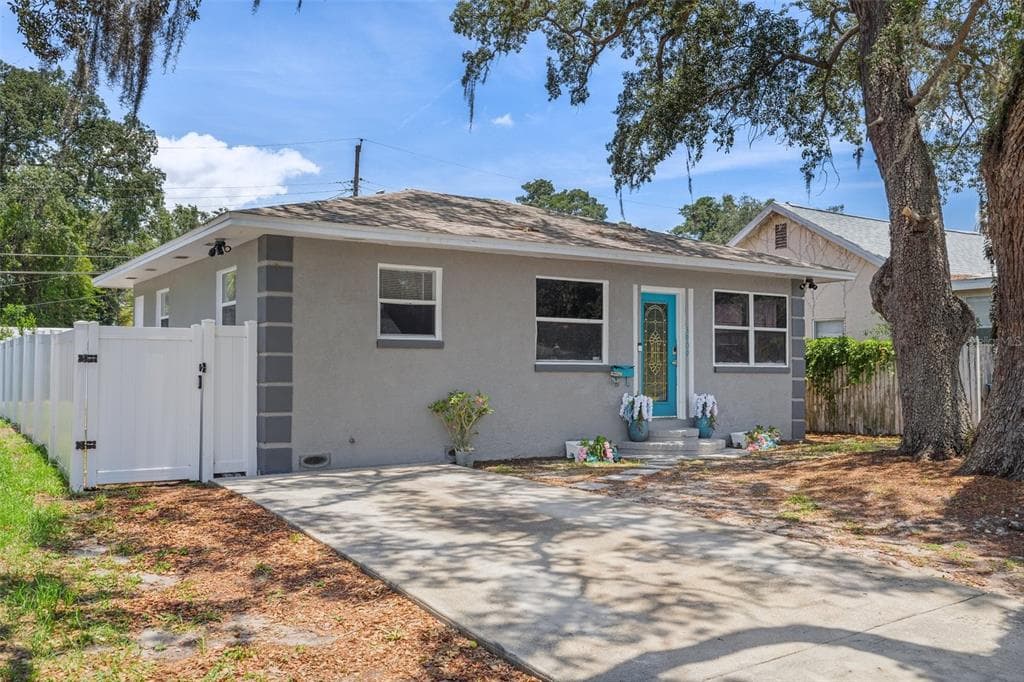 3909 18TH AVENUE S ST PETERSBURG, FL 33711