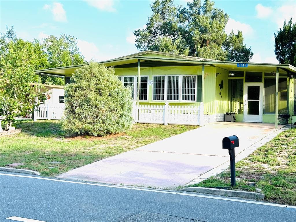 8348 HIGHPOINT BOULEVARD BROOKSVILLE, FL 34613