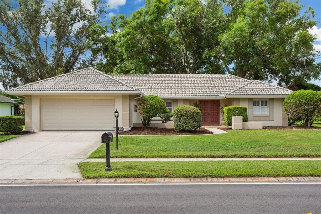 9227 PEBBLE CREEK DRIVE
