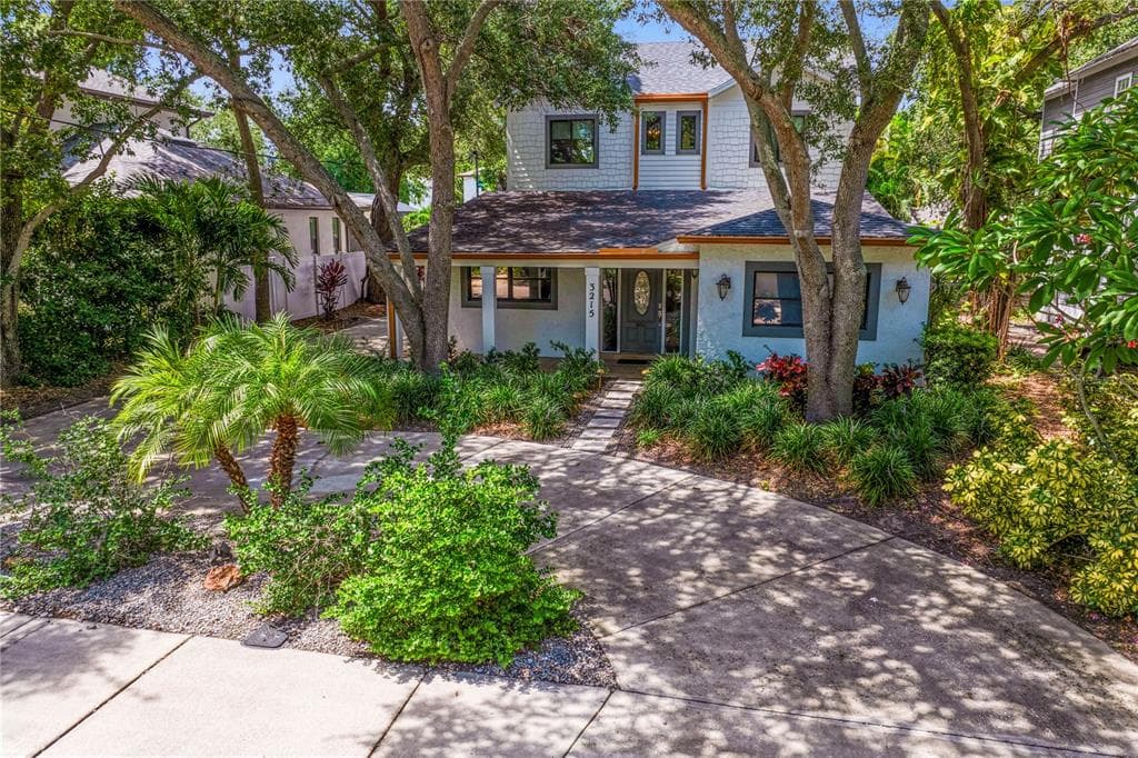 3215 W WALLCRAFT AVENUE TAMPA, FL 33611