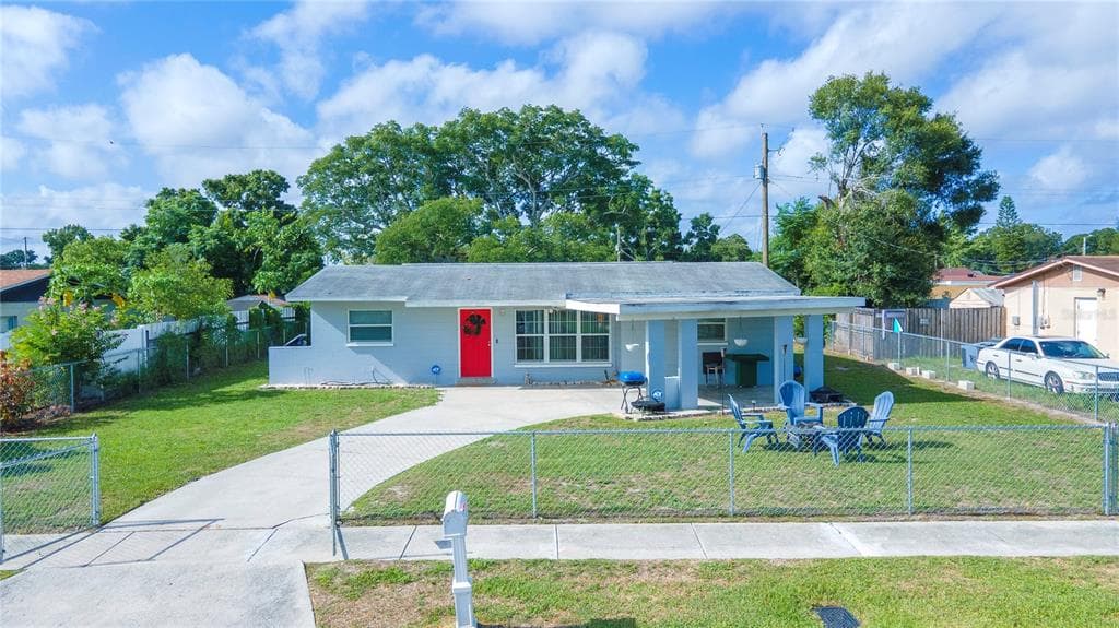7111 PRINCETON PLACE TAMPA, FL 33619