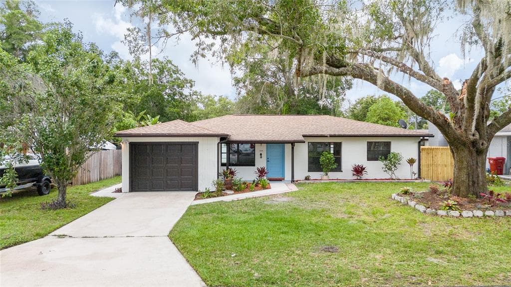 1008 N BRACEWELL DRIVE PLANT CITY, FL 33563