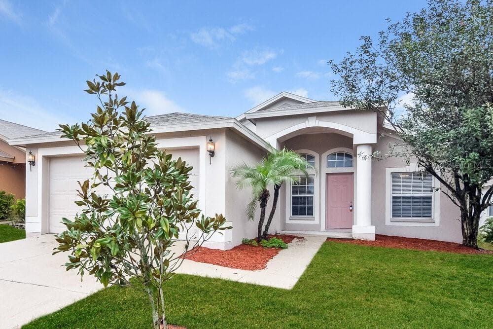4437 HORSESHOE PICK LANE VALRICO, FL 33594
