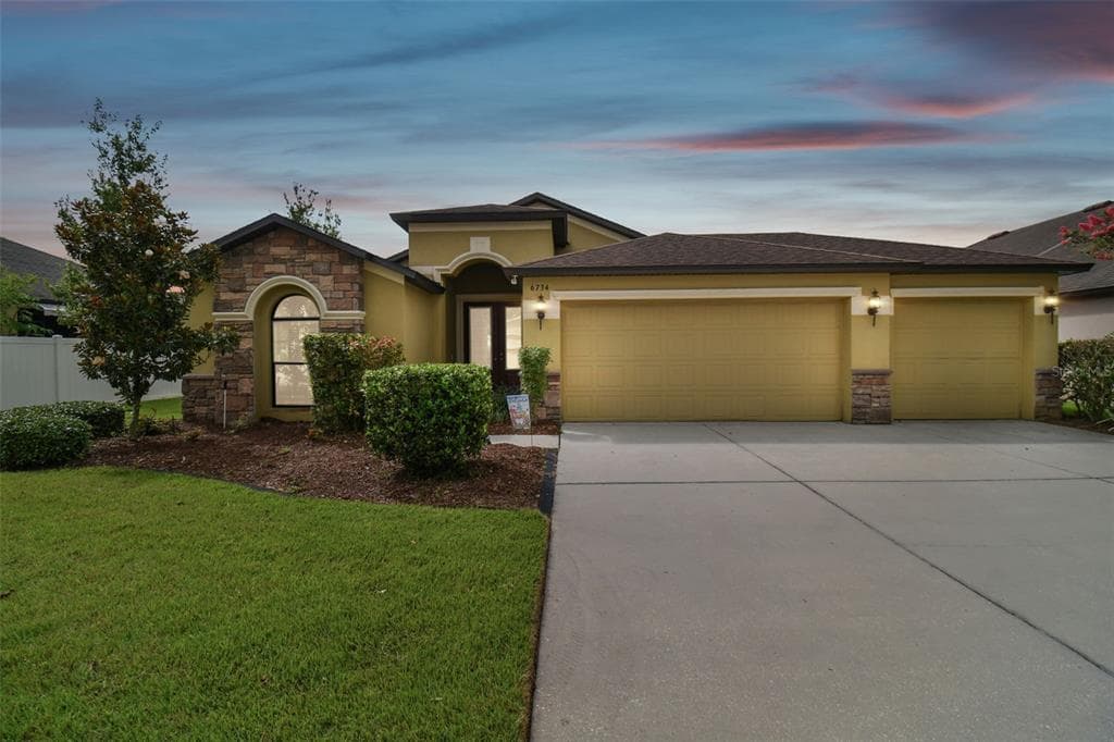 6734 WILD ELM COURT WESLEY CHAPEL, FL 33545