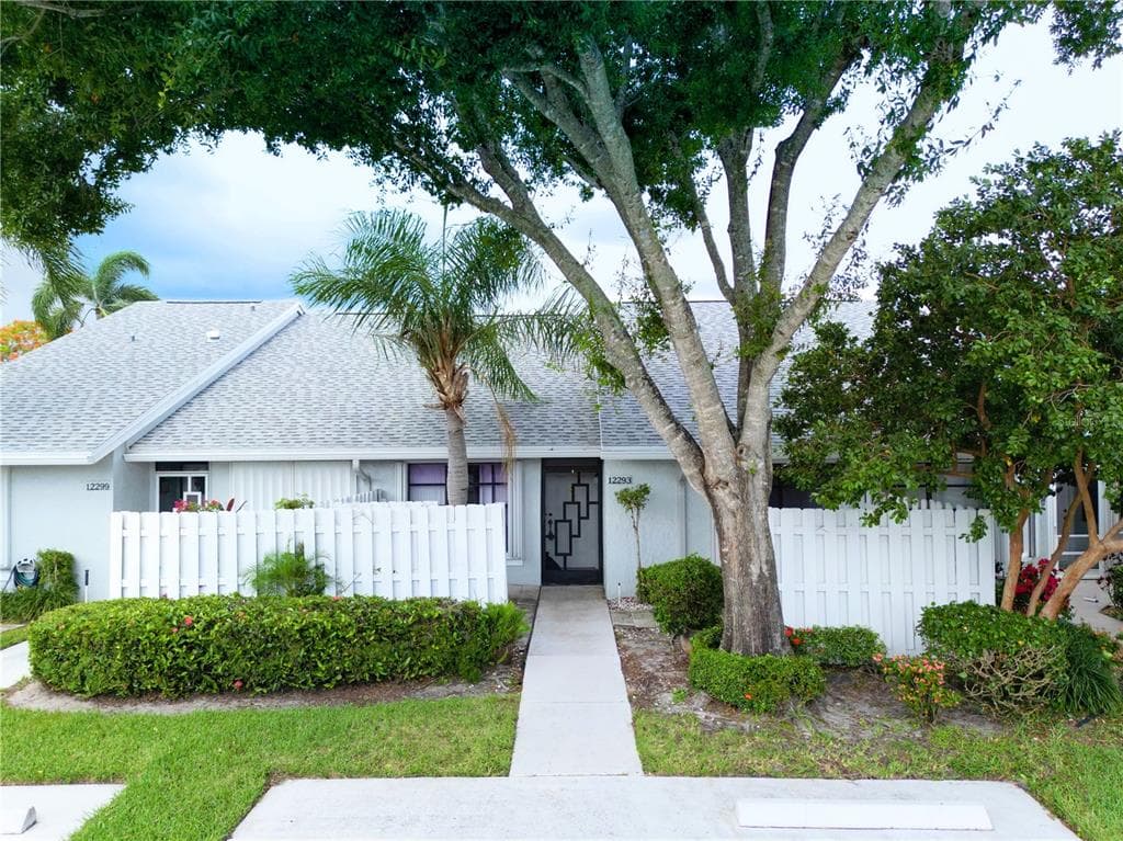 12293 COUNTRY GREENS BOULEVARD