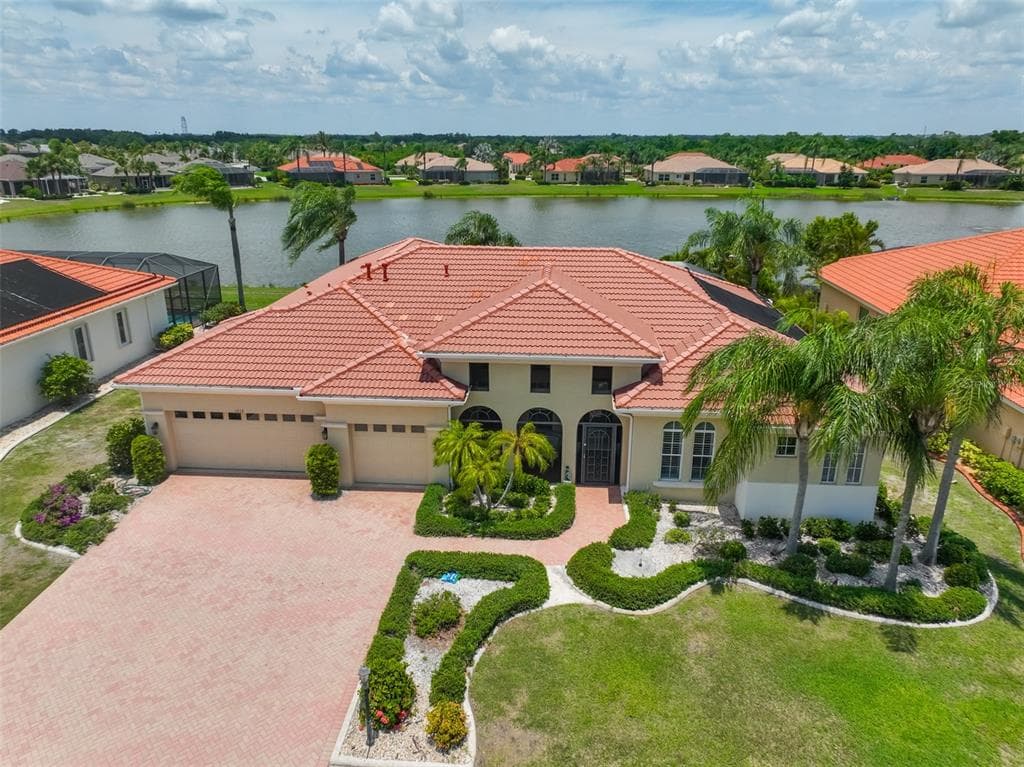 1212 KNIGHTS GATE COURT SUN CITY CENTER, FL 33573