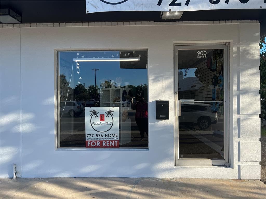 5324 DR MARTIN LUTHER KING JR STREET N ST PETERSBURG, FL 33703