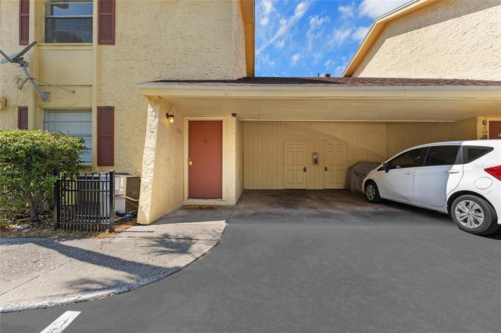 7535 ABONADO ROAD TAMPA, FL 33615